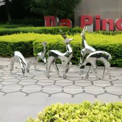 Statues & Sculptures Wildlife|Stags & Deers^Dynamic Deer 75cm Metal Garden Sculpture
