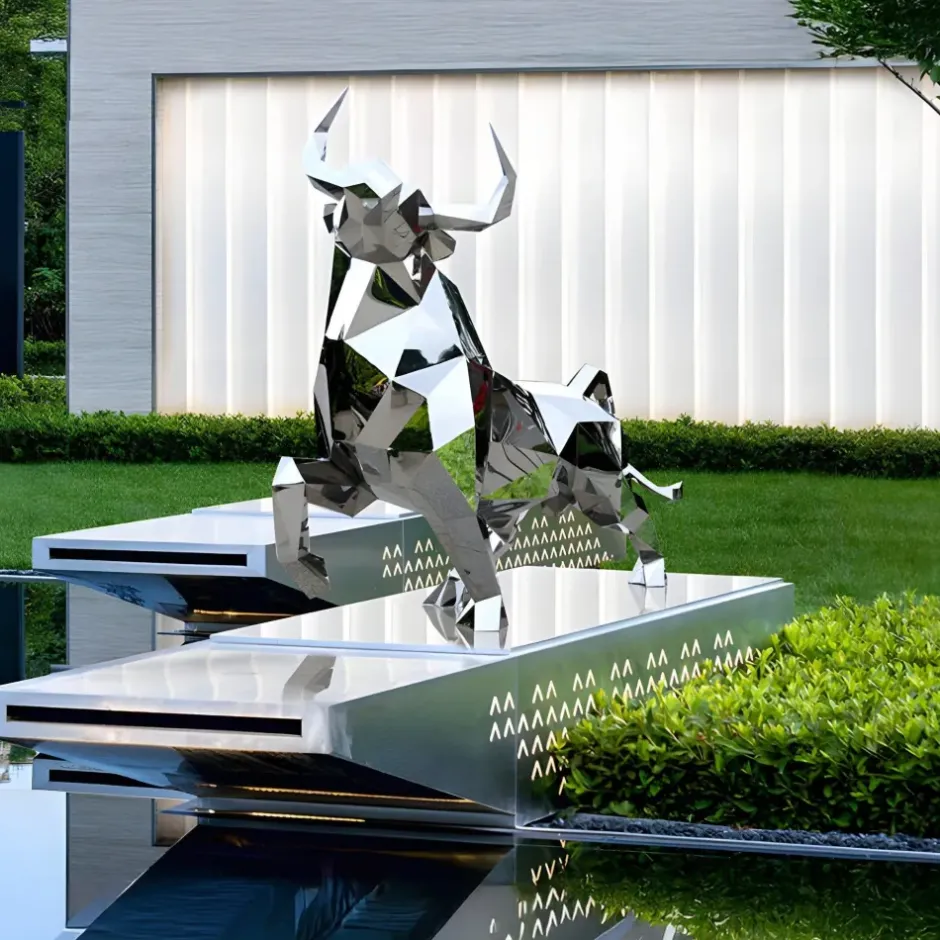 Statues & Sculptures Farm|Contemporary^Grand Bull 120cm Geometric Metal Garden Sculpture